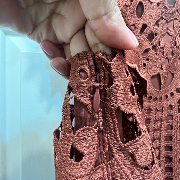 Express Lace blouse short sleeve size large - Picture 6 of 6